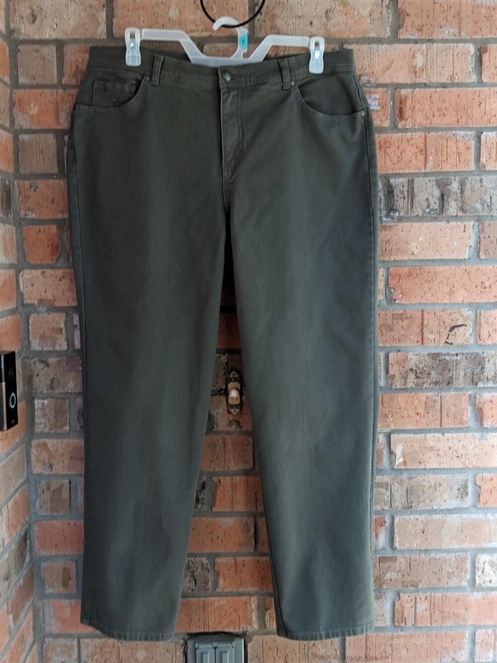 Gloria Vanderbilt Amanda Womens Jeans Olive Green Size 18W - Picture 2 of 8